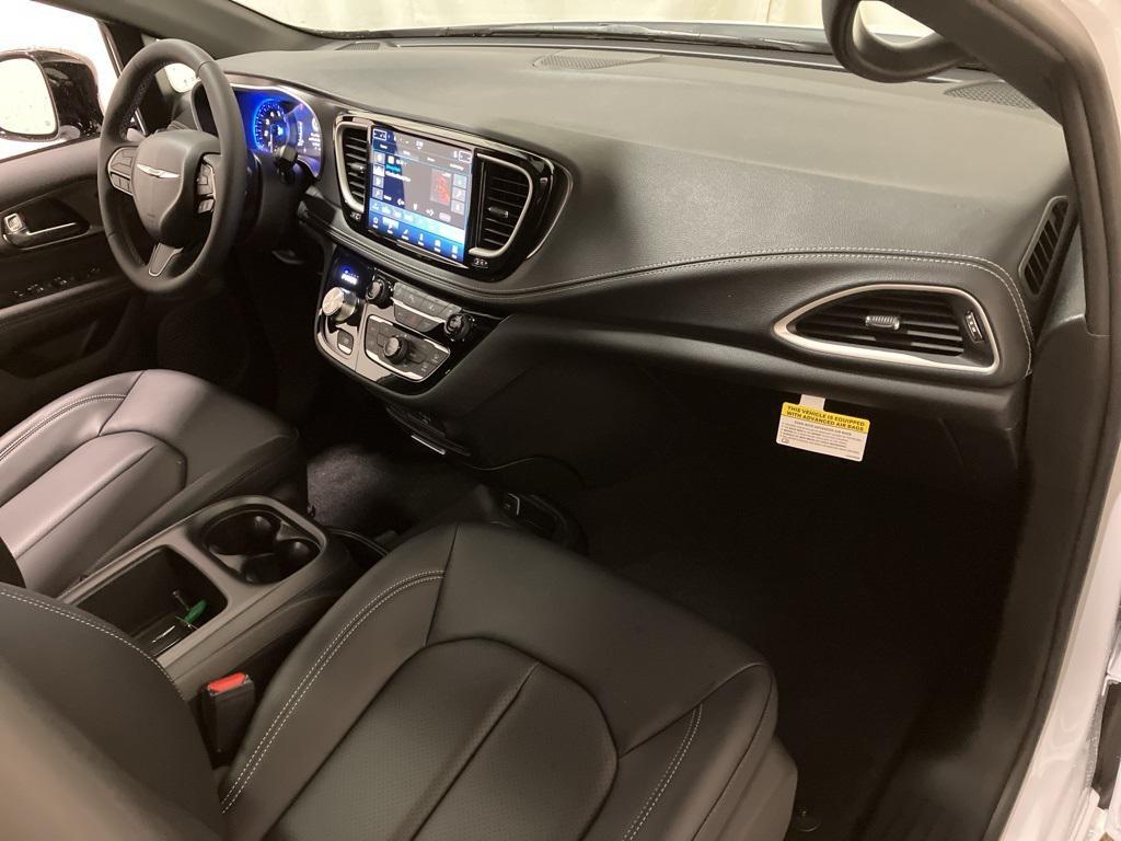 new 2026 Chrysler Pacifica car, priced at $49,900