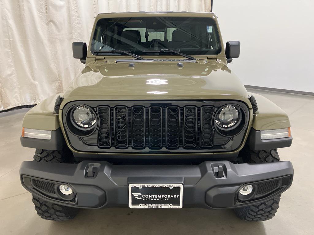 new 2025 Jeep Gladiator car, priced at $52,420