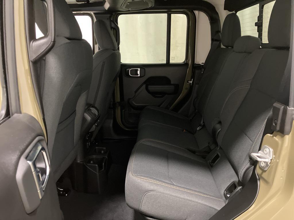 new 2025 Jeep Gladiator car, priced at $52,420