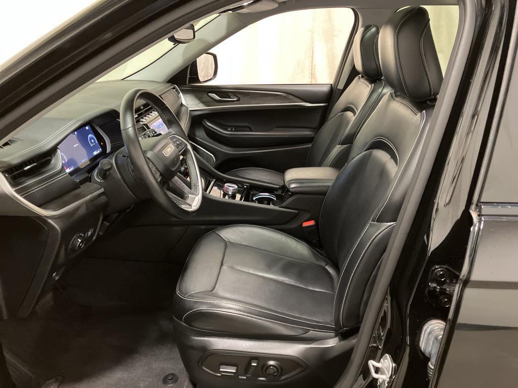 used 2021 Jeep Grand Cherokee L car, priced at $28,143