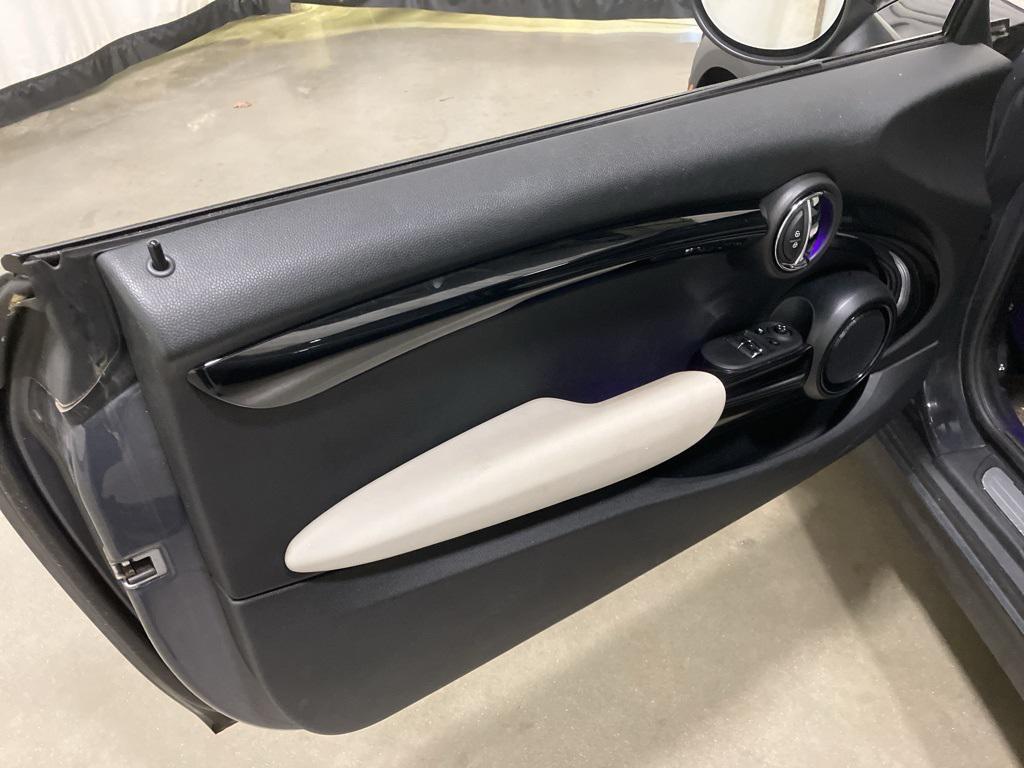 used 2018 MINI Hardtop car, priced at $14,645
