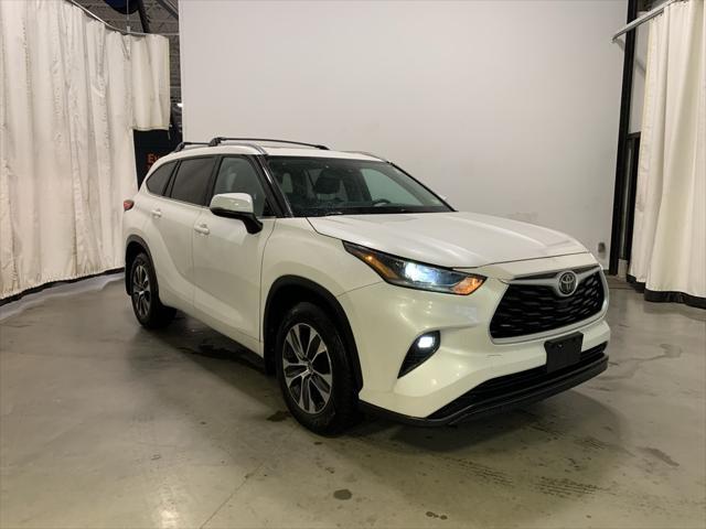 used 2021 Toyota Highlander car, priced at $30,833