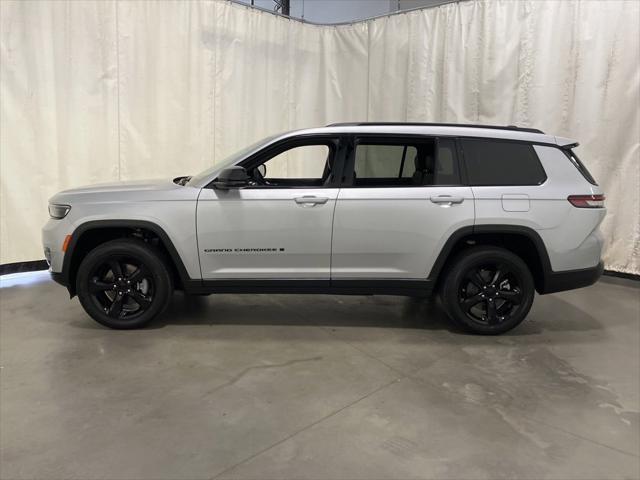 new 2024 Jeep Grand Cherokee L car, priced at $52,170