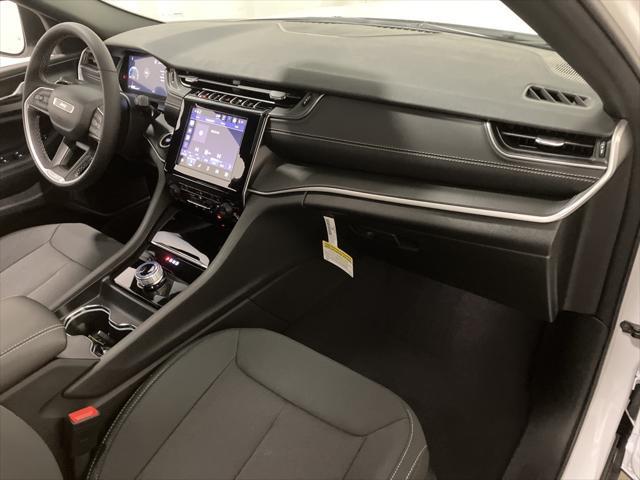 new 2025 Jeep Grand Cherokee car, priced at $42,844