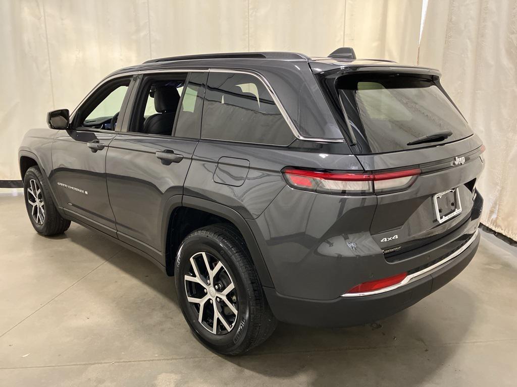 used 2024 Jeep Grand Cherokee car, priced at $37,431