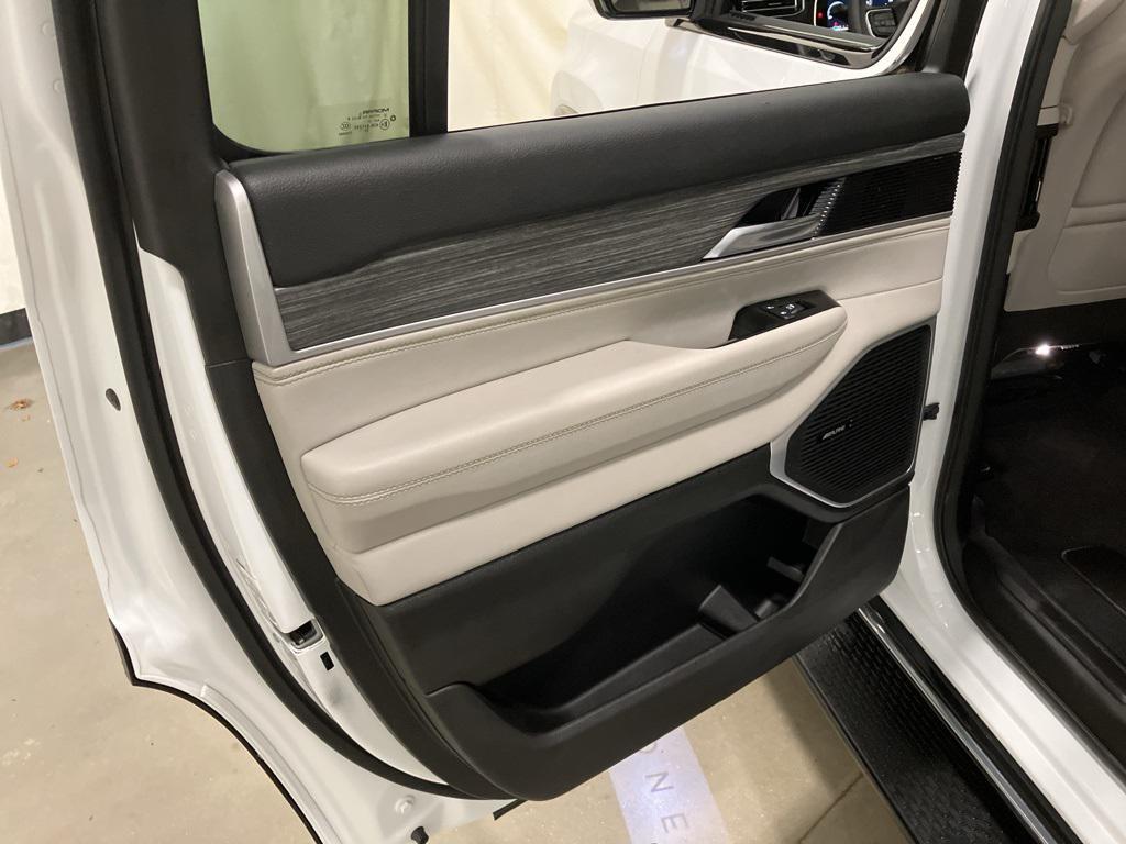 used 2024 Jeep Wagoneer car, priced at $56,998
