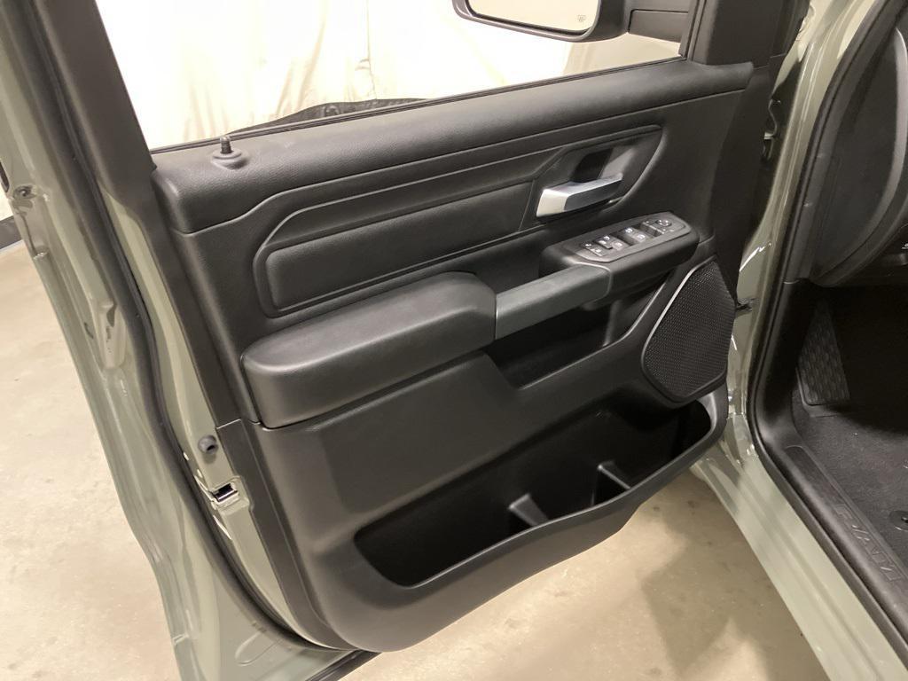 new 2025 Ram 1500 car, priced at $46,224