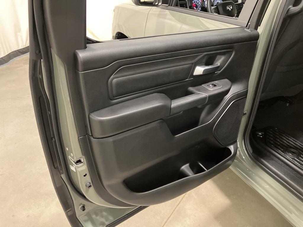 new 2025 Ram 1500 car, priced at $46,224