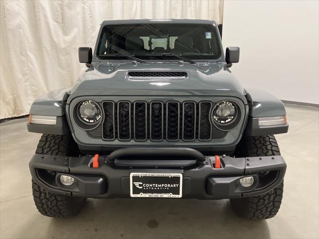 new 2025 Jeep Gladiator car, priced at $55,652