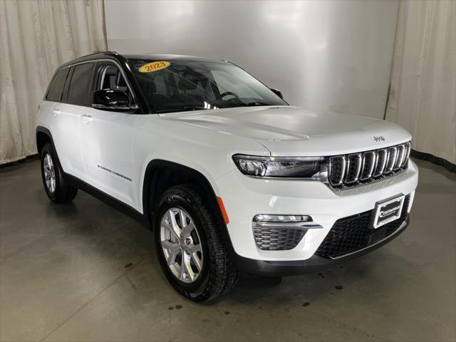 used 2022 Jeep Grand Cherokee car, priced at $32,555