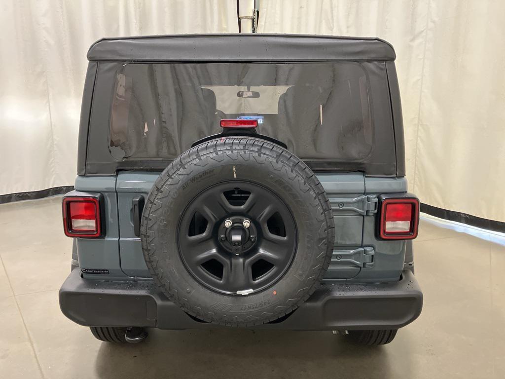 new 2026 Jeep Wrangler car, priced at $43,785