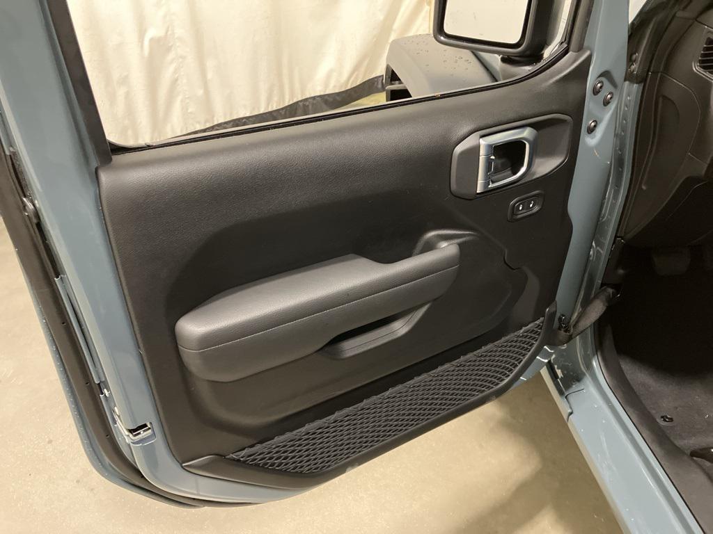 new 2026 Jeep Wrangler car, priced at $43,785