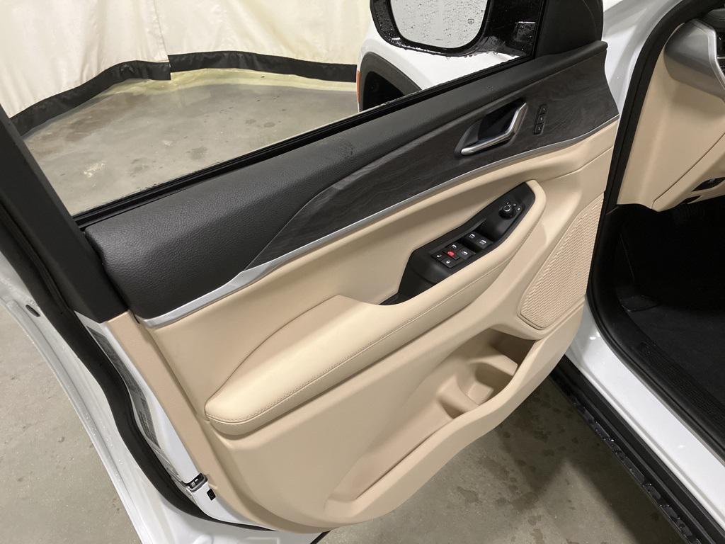 new 2025 Jeep Grand Cherokee L car, priced at $44,995