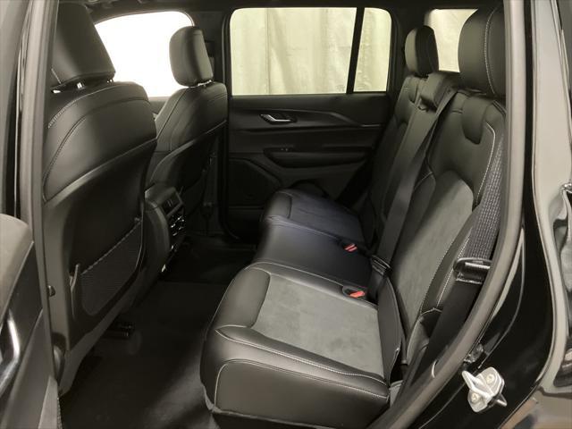 new 2025 Jeep Grand Cherokee car, priced at $43,710