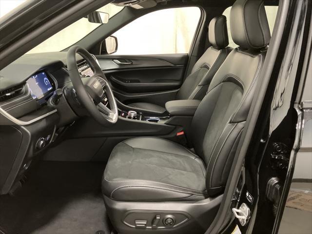 new 2025 Jeep Grand Cherokee car, priced at $43,710