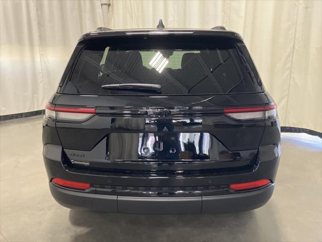 new 2025 Jeep Grand Cherokee car, priced at $43,710
