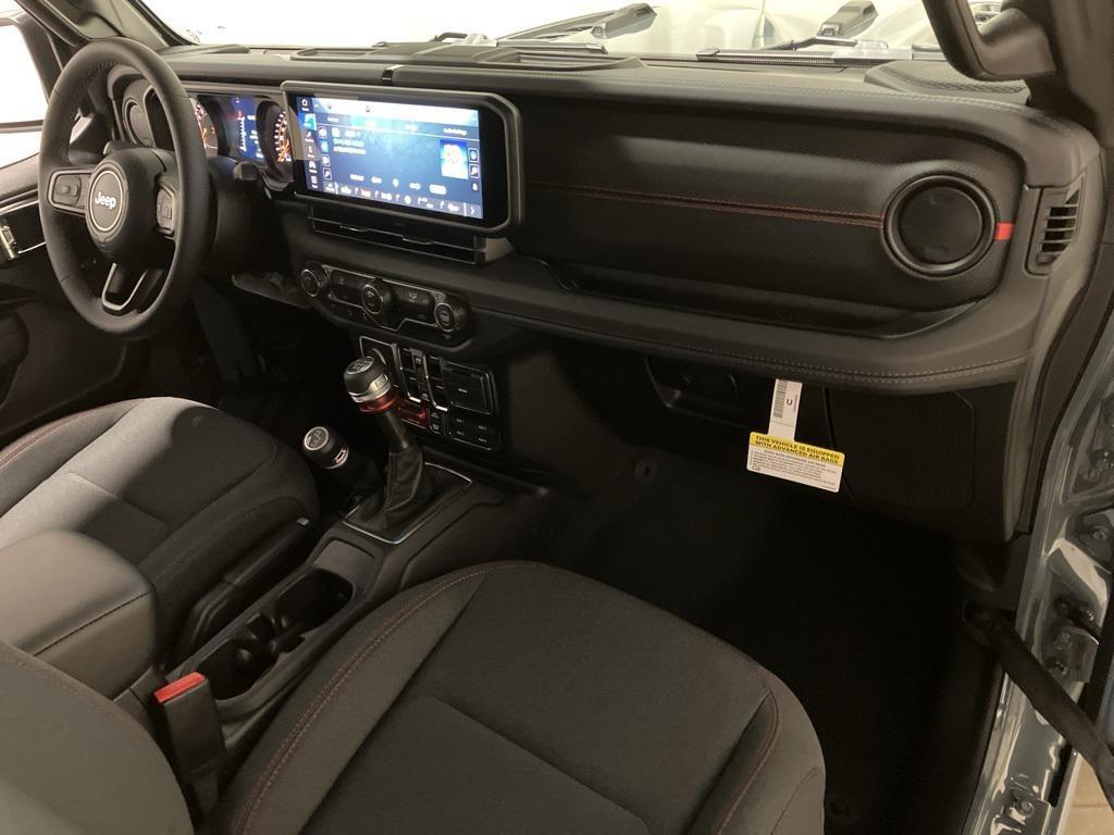 new 2025 Jeep Wrangler car, priced at $53,305