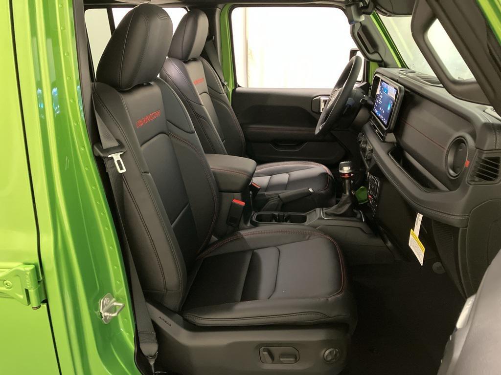 new 2025 Jeep Wrangler car, priced at $57,585