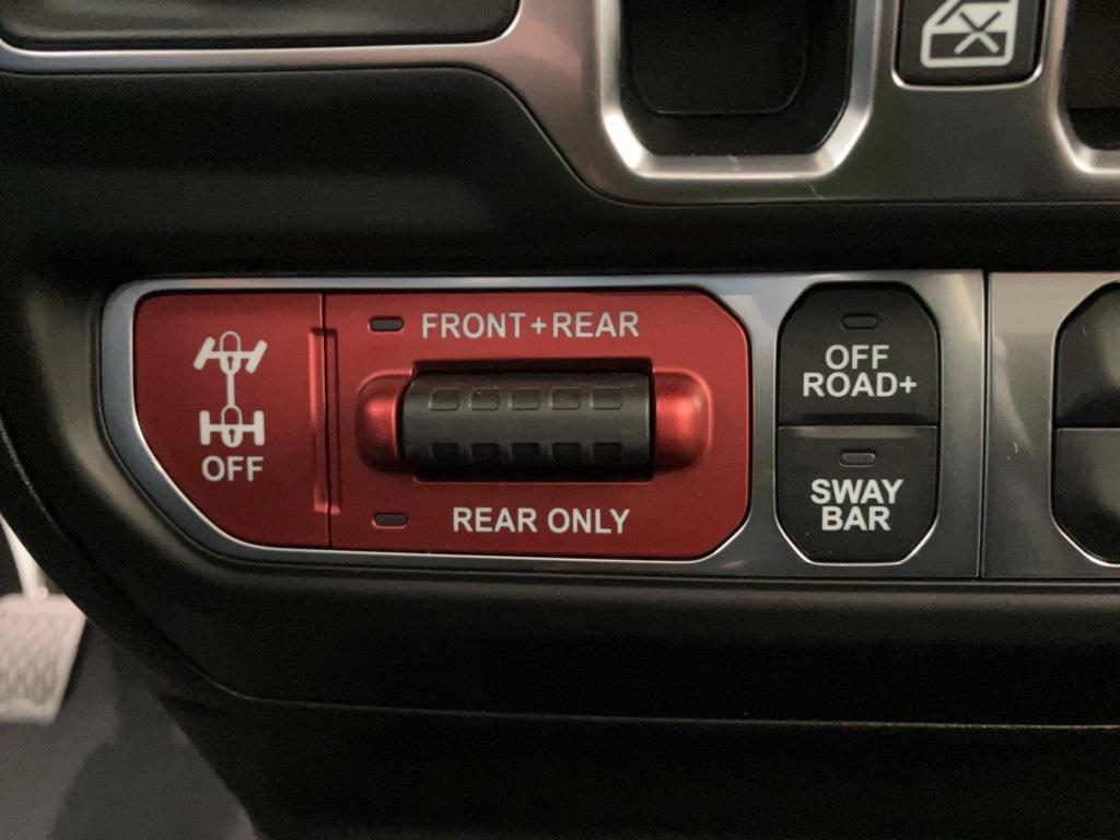 new 2025 Jeep Wrangler car, priced at $57,585