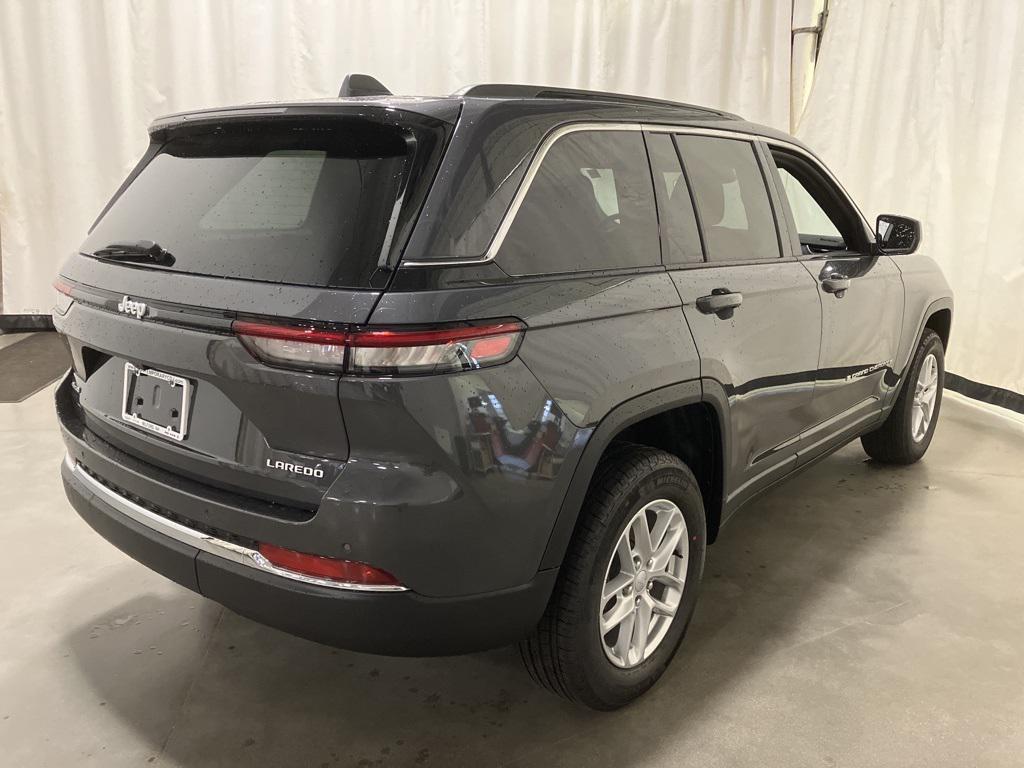 new 2025 Jeep Grand Cherokee car, priced at $42,880