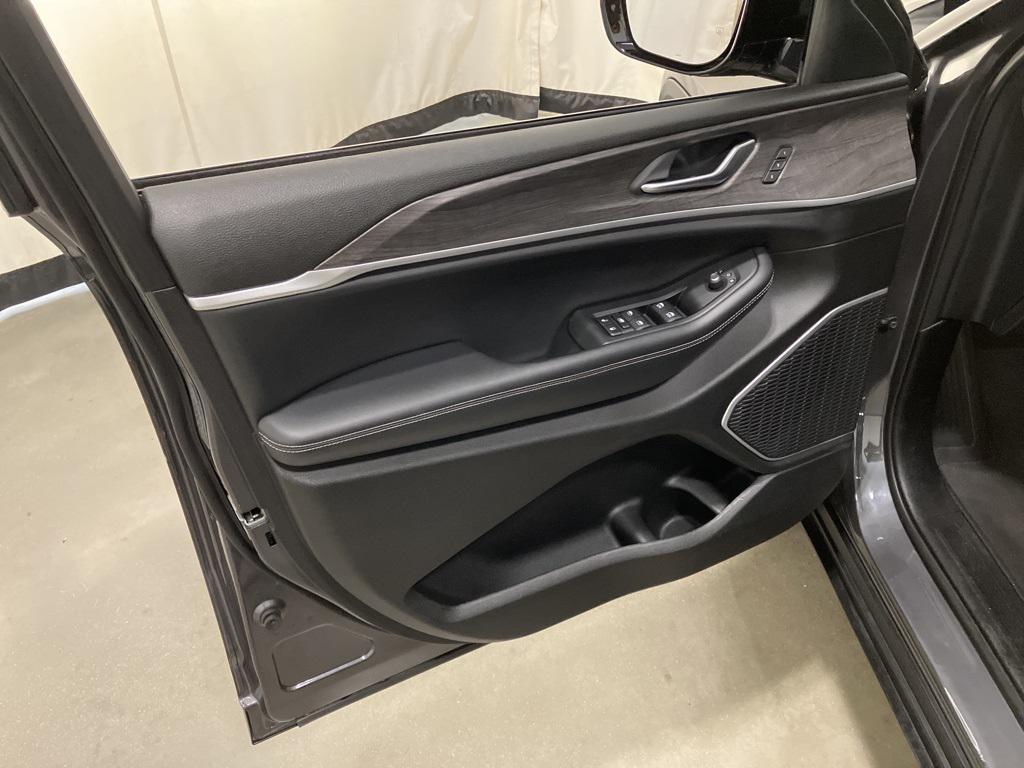 used 2021 Jeep Grand Cherokee L car, priced at $29,326