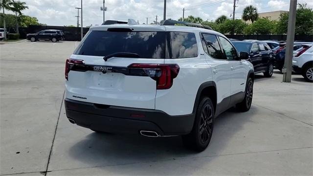 used 2022 GMC Acadia car, priced at $25,000