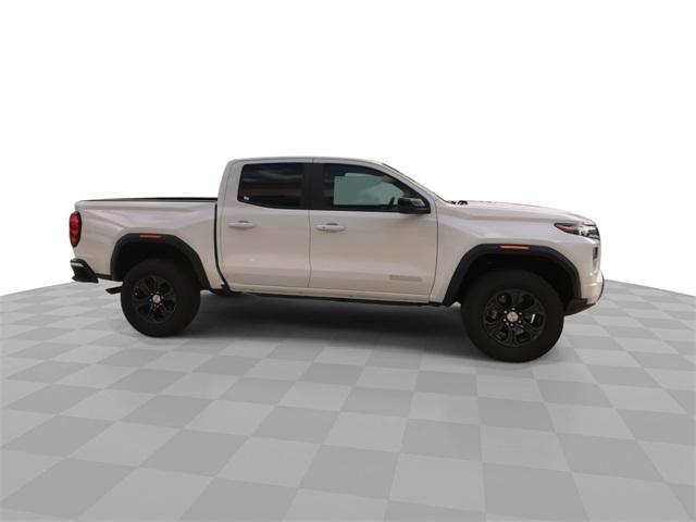 new 2024 GMC Canyon car, priced at $40,065