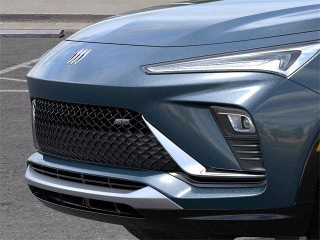 new 2025 Buick Envista car, priced at $29,933