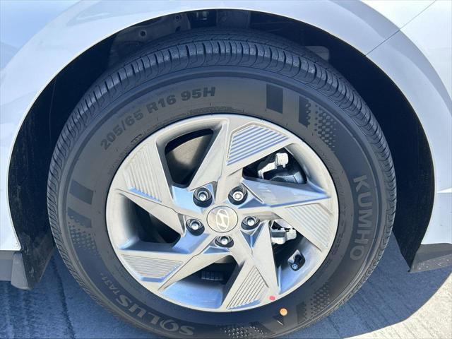 new 2025 Hyundai Sonata car, priced at $26,912