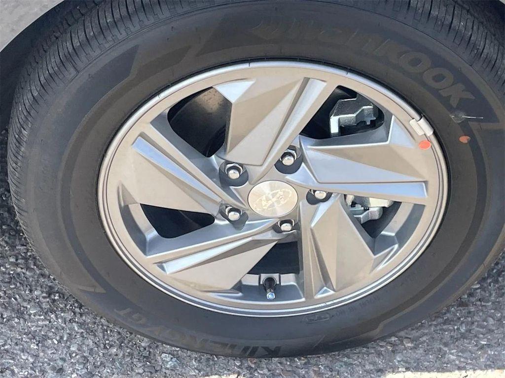 new 2025 Hyundai Elantra car, priced at $20,390