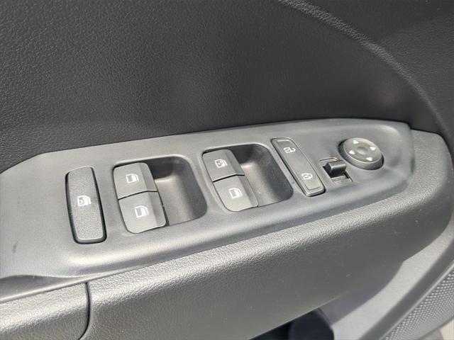 new 2025 Hyundai Venue car, priced at $22,922