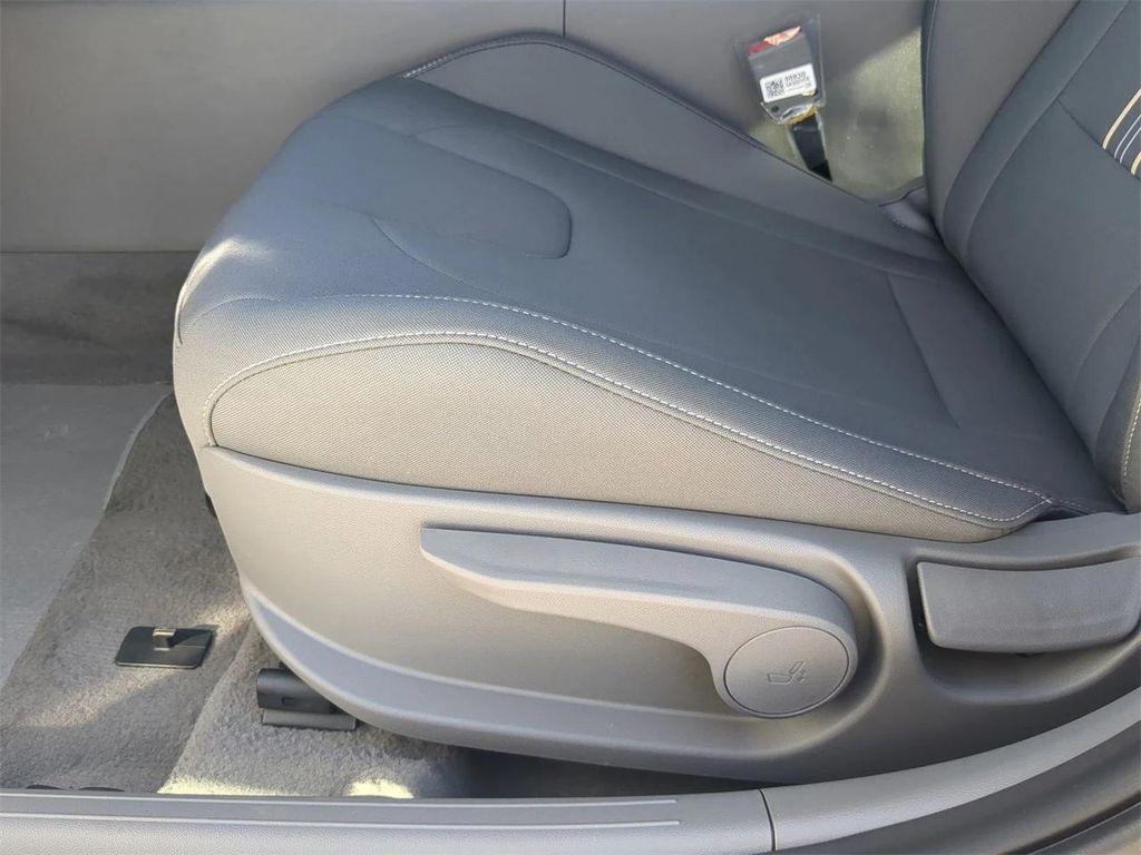 new 2026 Hyundai ELANTRA HEV car, priced at $27,103