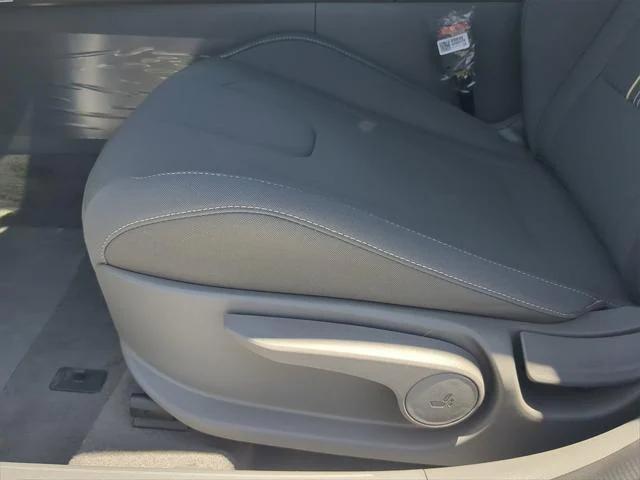 new 2025 Hyundai ELANTRA HEV car, priced at $25,862