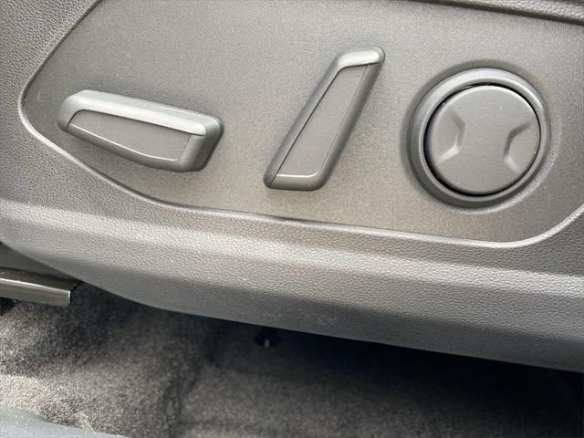 new 2025 Hyundai TUCSON Hybrid car, priced at $36,378