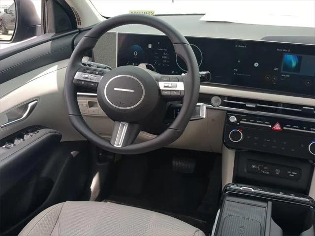 new 2025 Hyundai TUCSON Hybrid car, priced at $36,438