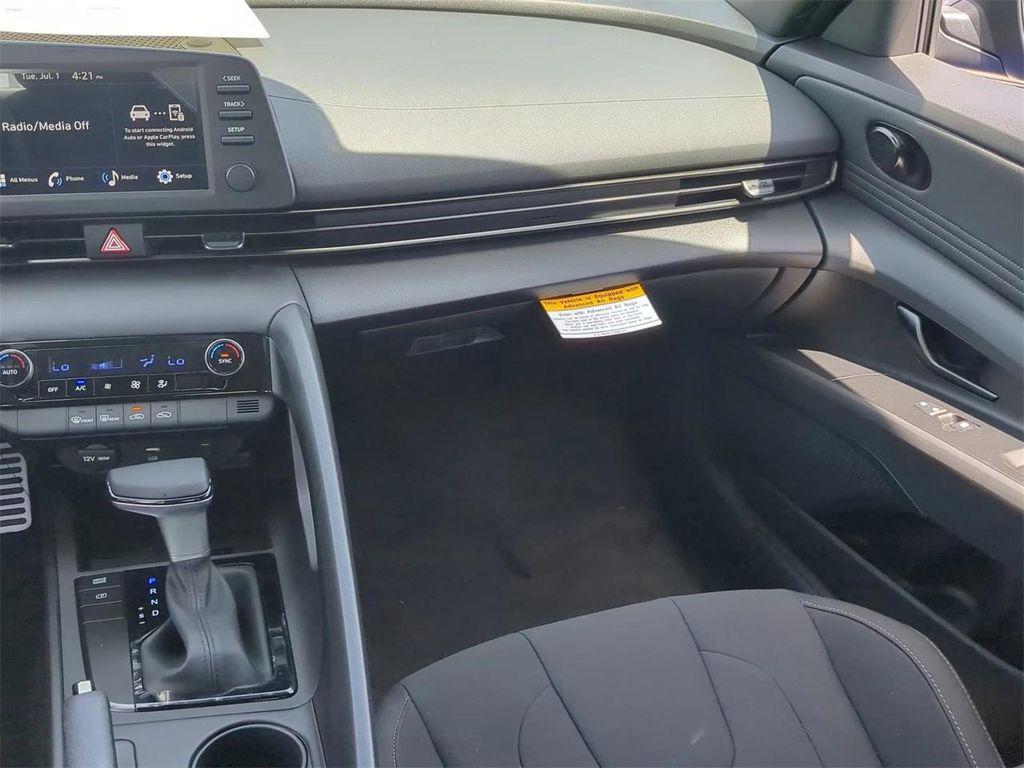 new 2025 Hyundai Elantra car, priced at $21,420
