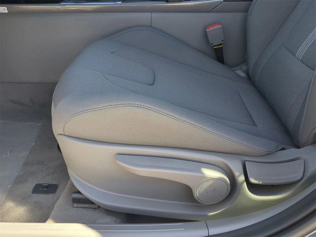 new 2025 Hyundai Elantra car, priced at $21,630