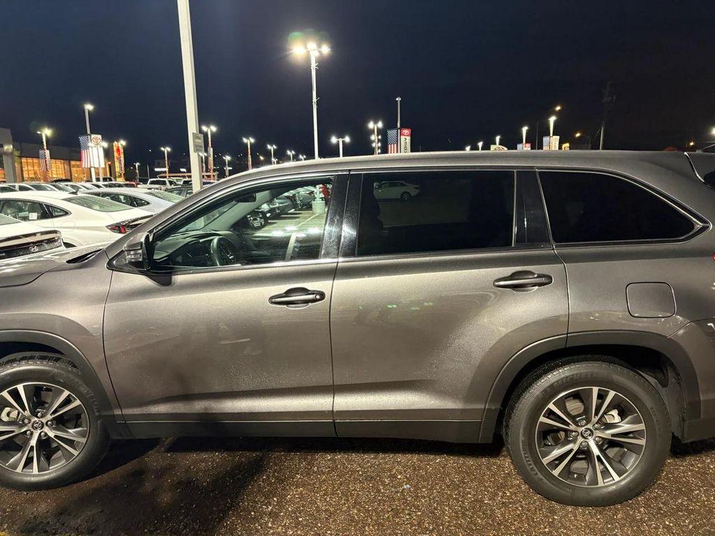 used 2019 Toyota Highlander car, priced at $24,643