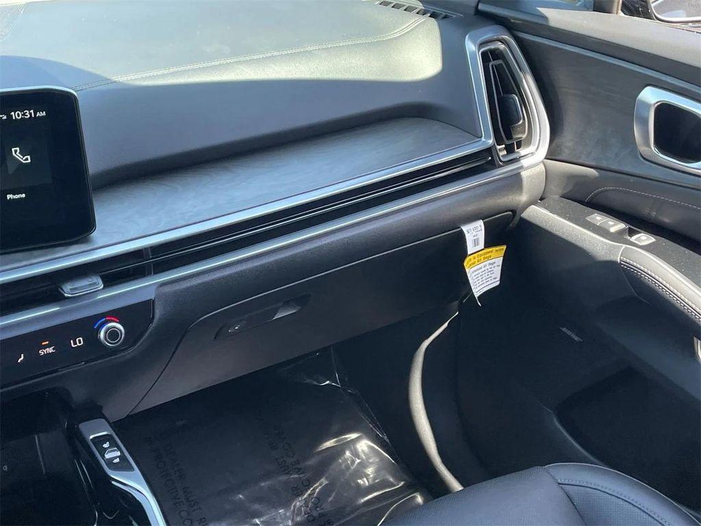used 2024 Kia Sorento car, priced at $36,987