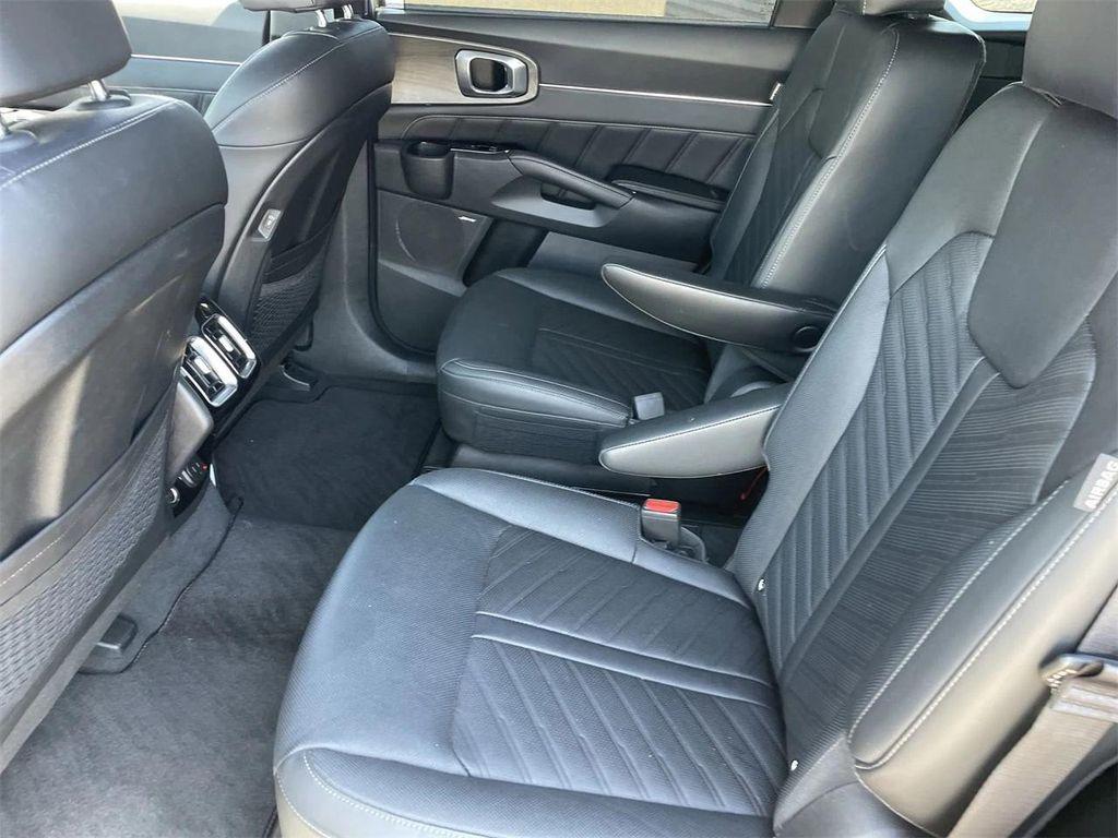 used 2024 Kia Sorento car, priced at $36,987