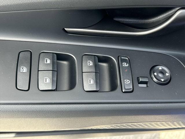 new 2025 Hyundai Elantra car, priced at $23,080