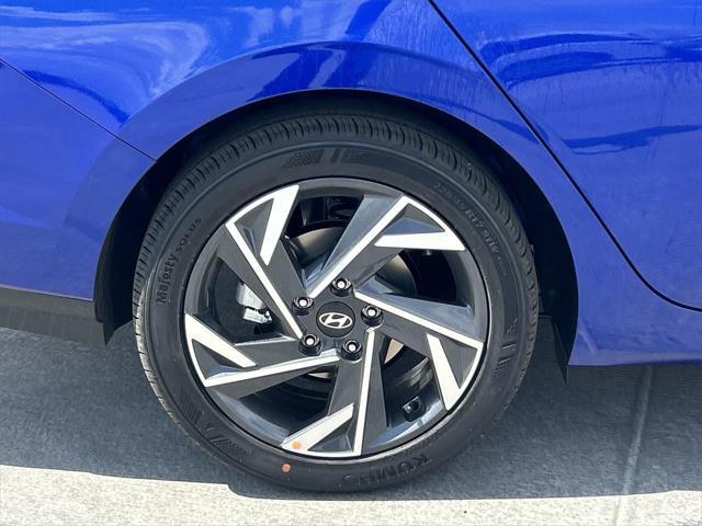 new 2025 Hyundai Elantra car, priced at $23,080
