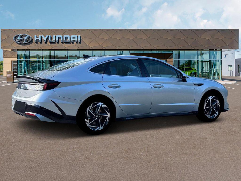 new 2025 Hyundai Sonata car, priced at $30,479