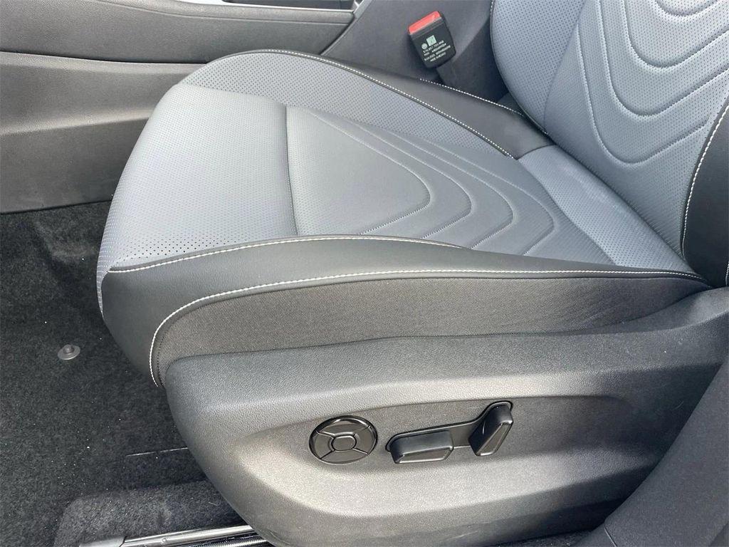 used 2025 Volkswagen Tiguan car, priced at $25,987