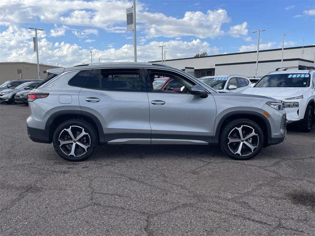 used 2025 Volkswagen Tiguan car, priced at $25,987