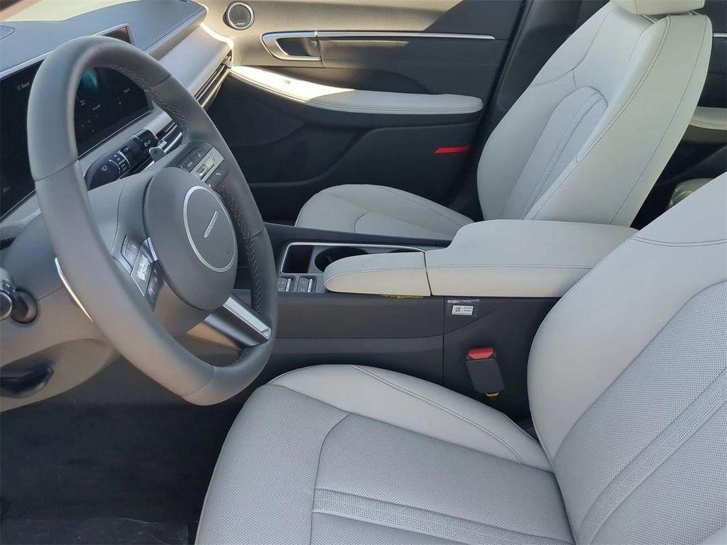 new 2025 Hyundai Sonata Hybrid car, priced at $34,700