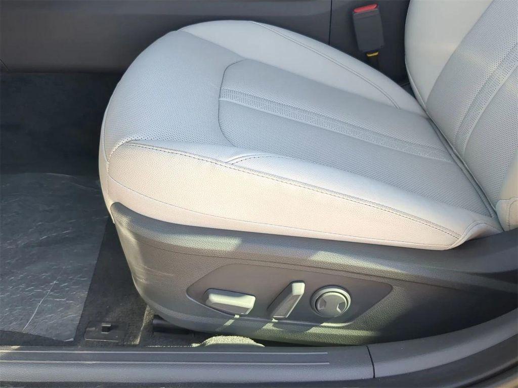 new 2025 Hyundai Sonata Hybrid car, priced at $34,700