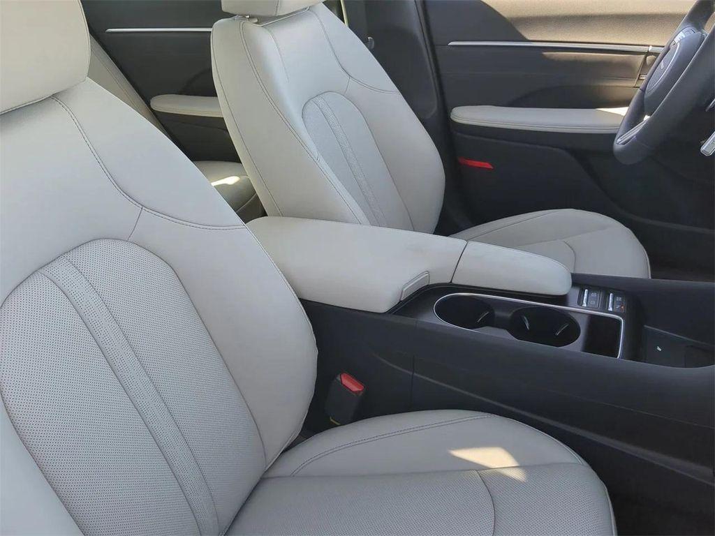 new 2025 Hyundai Sonata Hybrid car, priced at $34,700