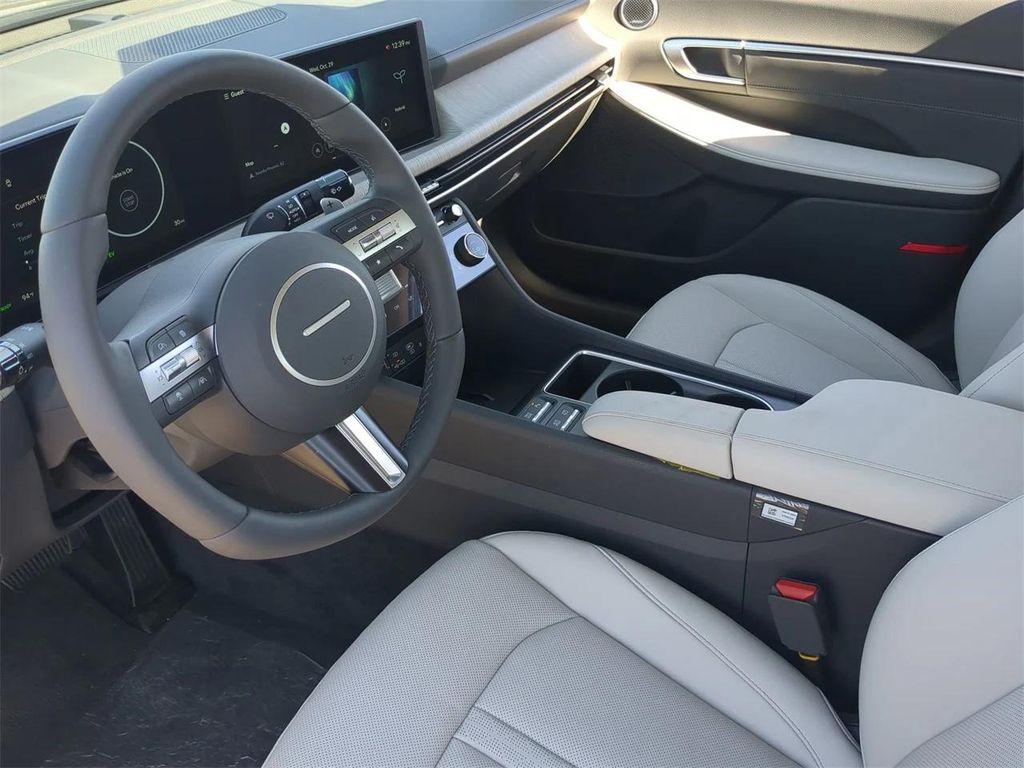 new 2025 Hyundai Sonata Hybrid car, priced at $34,700