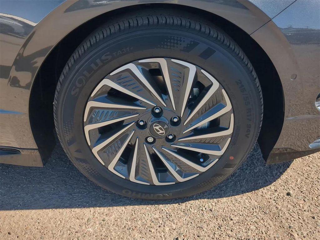 new 2025 Hyundai Sonata Hybrid car, priced at $34,700